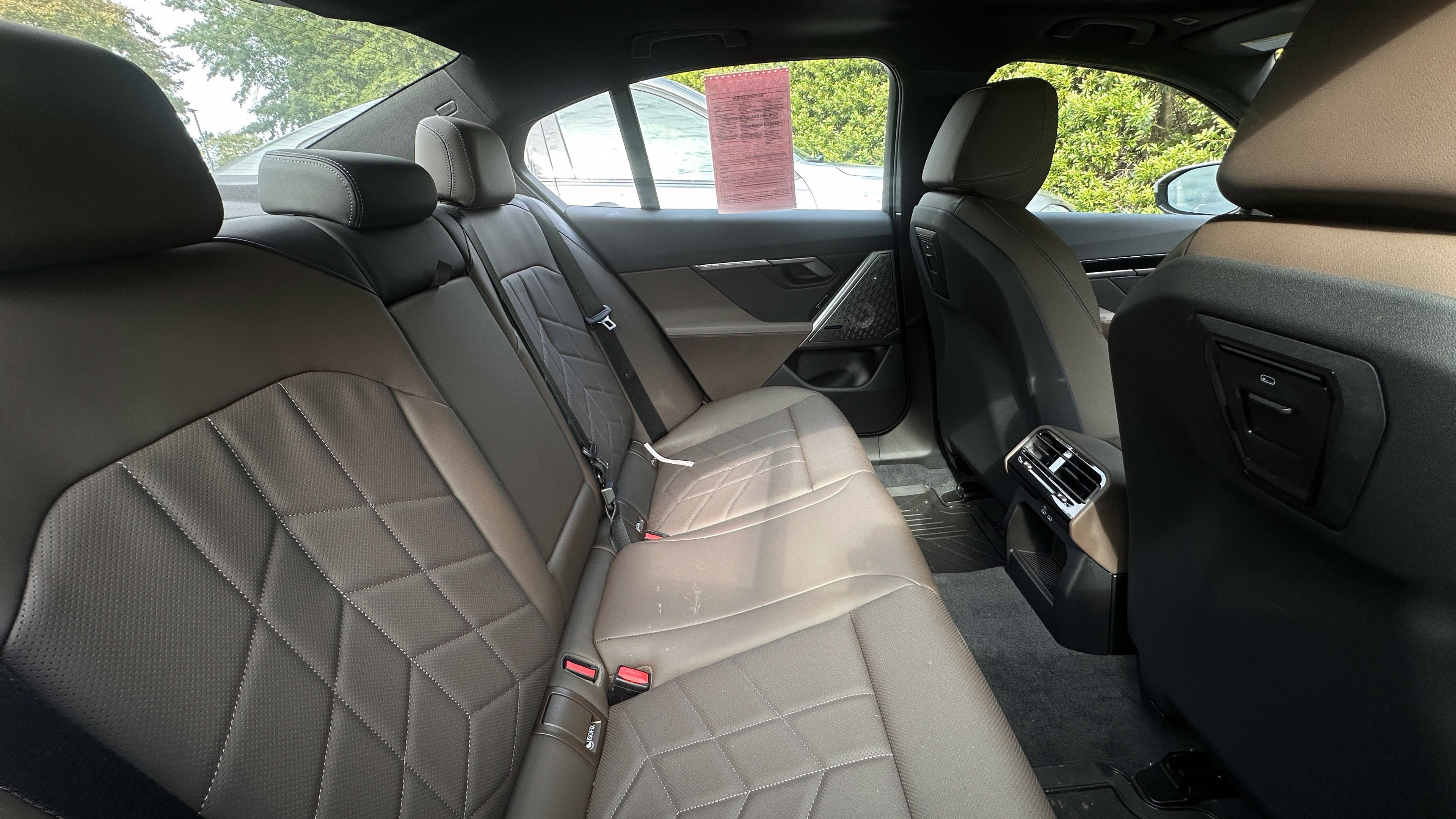 Used 2026 BMW 530i w/ M Sport Package RWD image 6