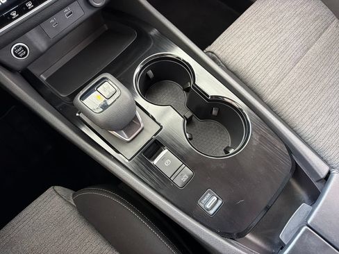 Used 2023 Nissan Rogue SV FWD image 25