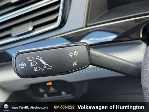 Certified 2025 Volkswagen Atlas Peak Edition SE image 24