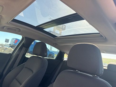 Used 2024 Chevrolet Malibu LT image 13