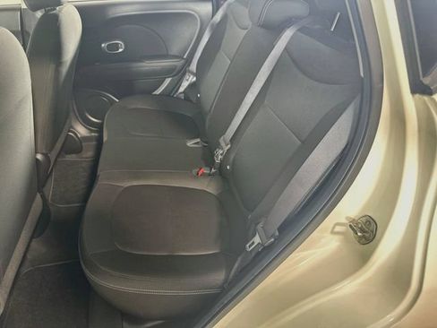 Used 2017 Kia Soul FWD image 15