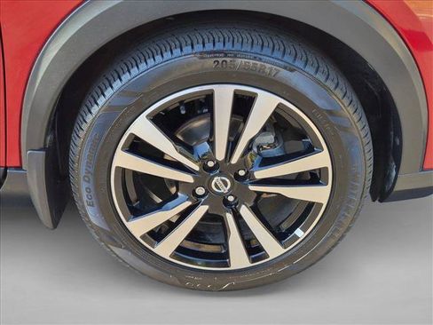 Used 2019 Nissan Kicks SR FWD image 22