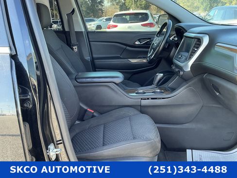 Used 2019 GMC Acadia SLE image 13