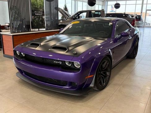 Used 2019 Dodge Challenger SRT Hellcat Redeye image 7