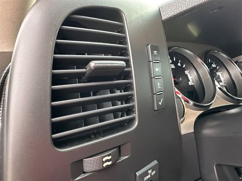 Used 2013 GMC Sierra 1500 SLE w/ Power Tech Package image 22