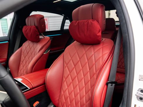 Used 2023 Mercedes-Benz S 580 4MATIC Sedan image 10