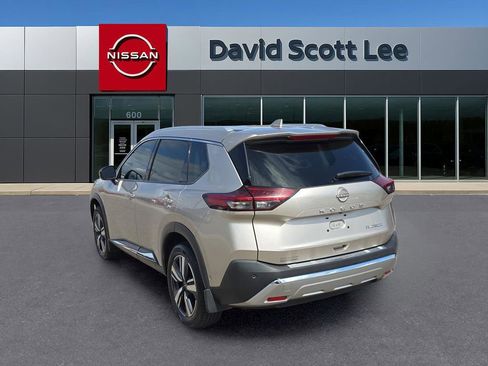 Used 2023 Nissan Rogue Platinum w/ Platinum Premium Package image 7