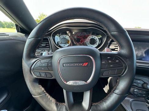 Used 2020 Dodge Challenger R/T RWD image 12