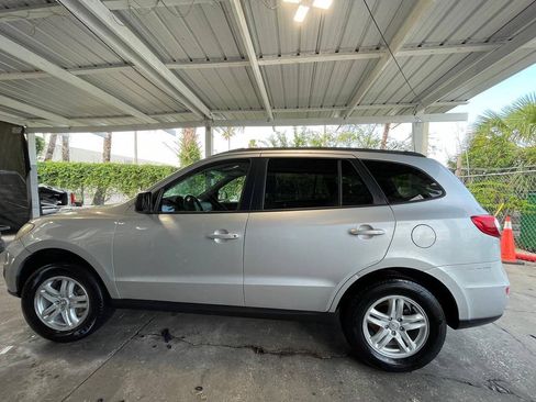 Used 2011 Hyundai Santa Fe GLS FWD image 7