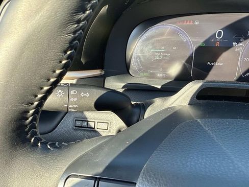 Used 2024 Toyota Crown Limited w/ Advanced Technology Package image 40