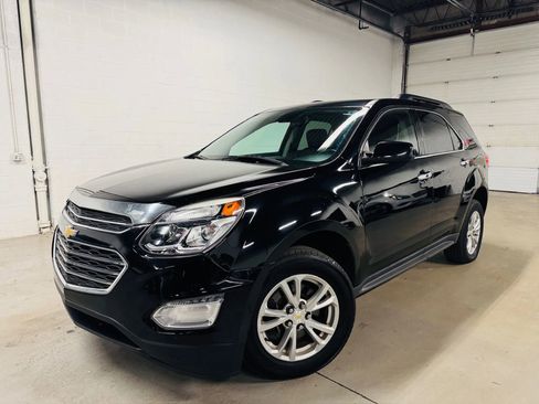 Used 2017 Chevrolet Equinox LT w/ Convenience Package image 1