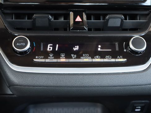 Used 2023 Toyota Corolla LE image 20