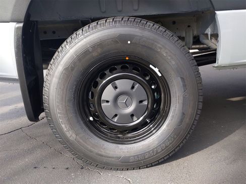 New 2025 Mercedes-Benz Sprinter 2500 image 13