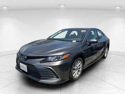 Used 2024 Toyota Camry LE FWD image 2