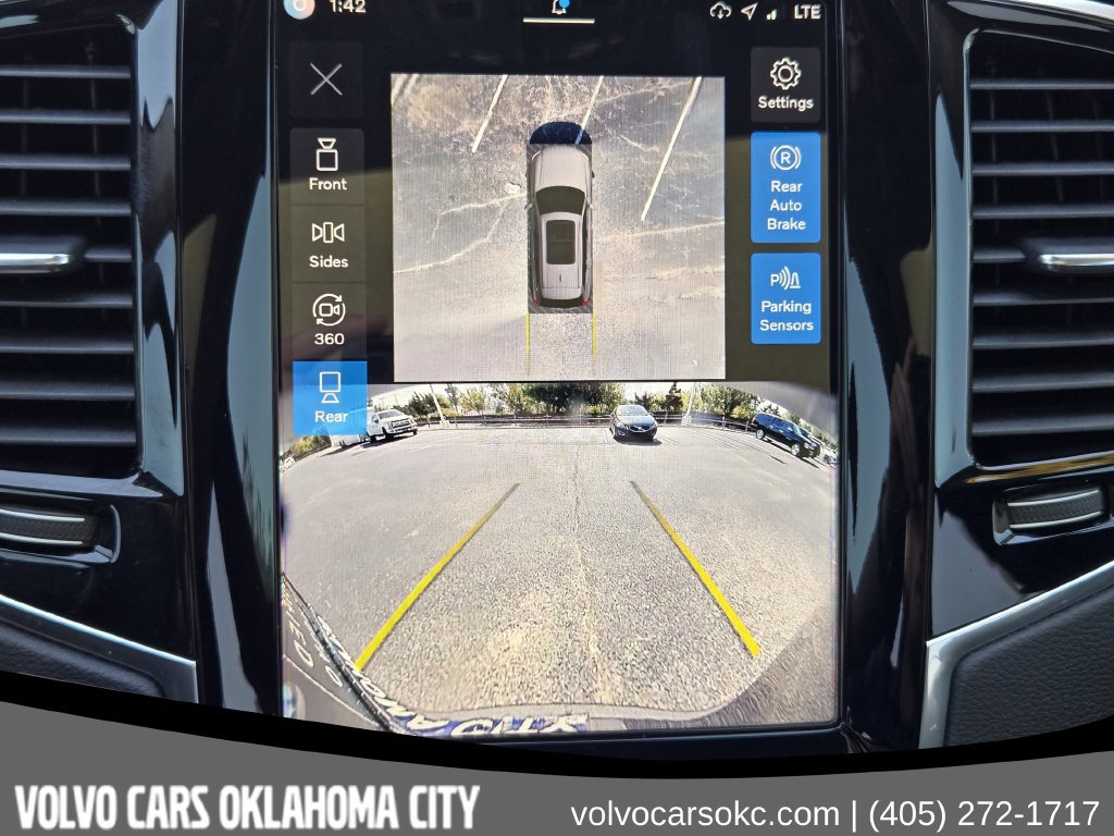 Certified 2024 Volvo XC90 T8 Ultimate w/ Lounge Package AWD/4WD image 14
