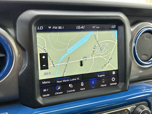 Used 2021 Jeep Wrangler Unlimited Sahara w/ Uconnect 4C Nav & Sound Group image 21