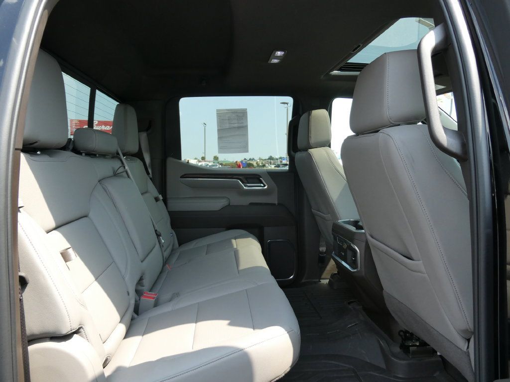 Used 2024 GMC Sierra 1500 SLT w/ SLT Premium Plus Package AWD/4WD image 16