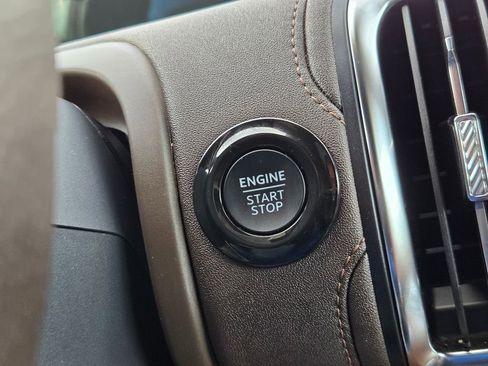 Used 2025 Ford Expedition Max King Ranch AWD/4WD image 21