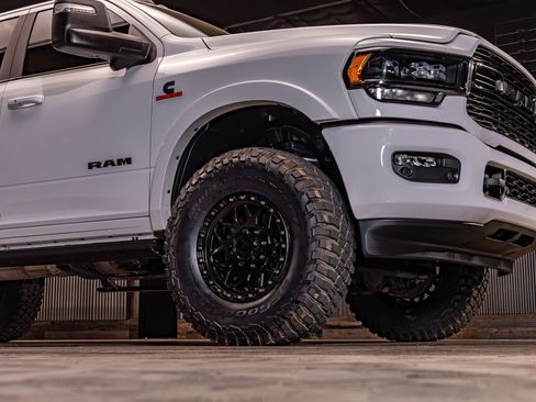 Used 2024 RAM 2500 Limited AWD/4WD image 12