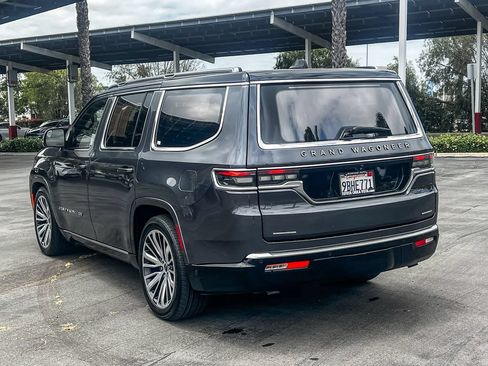 Used 2022 Jeep Grand Wagoneer Series III AWD/4WD image 5