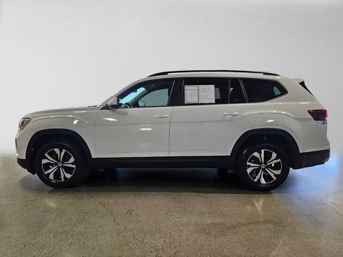 Used 2025 Volkswagen Atlas SE AWD/4WD image 6