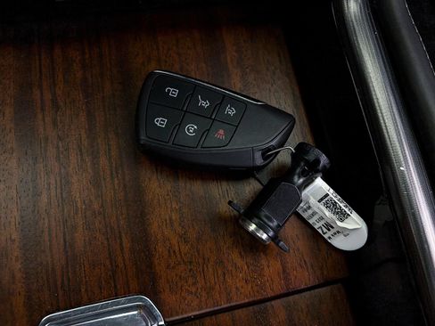 Used 2023 GMC Yukon XL Denali Ultimate AWD/4WD image 34