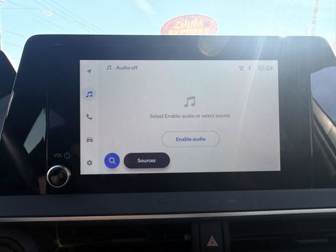 Used 2025 Toyota Prius LE FWD image 19