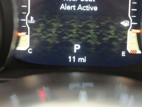 New 2026 Jeep Wrangler Unlimited Sahara AWD/4WD image 37