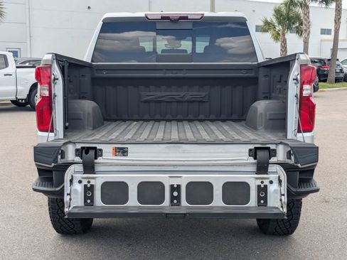 Used 2022 Chevrolet Silverado 1500 ZR2 w/ Technology Package image 14