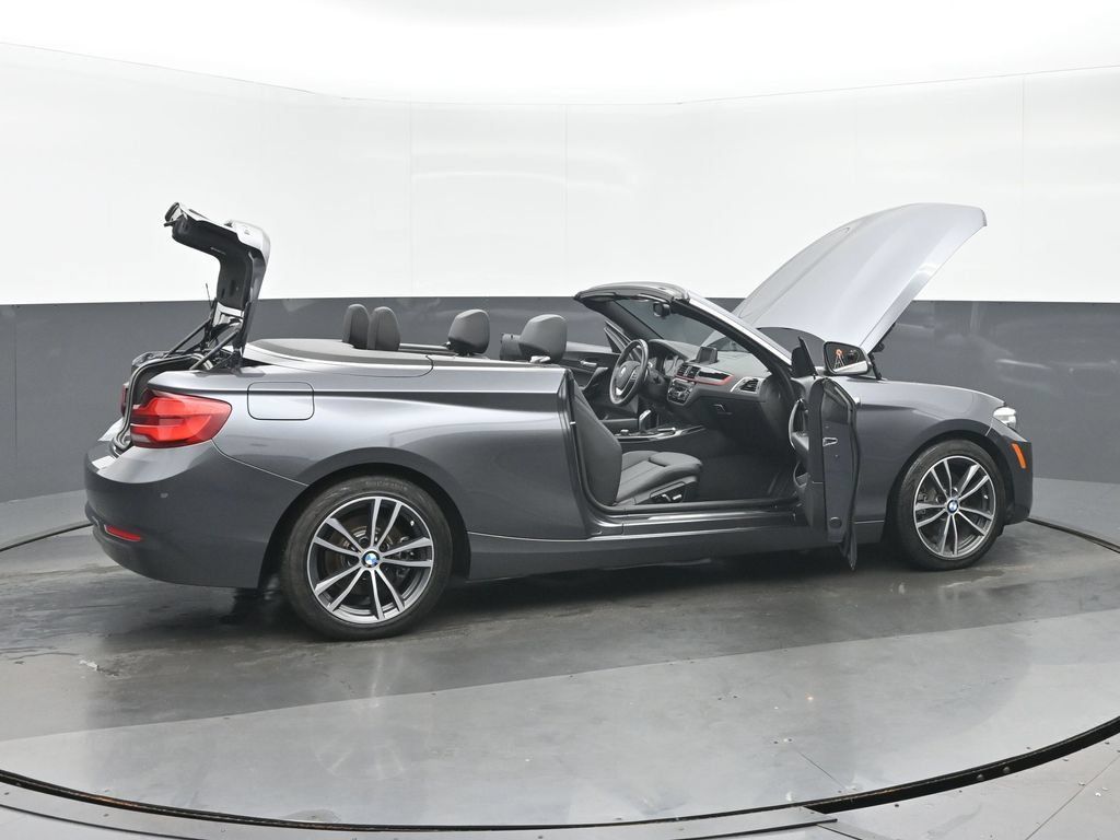 Used 2018 BMW 230i xDrive Convertible AWD/4WD image 34