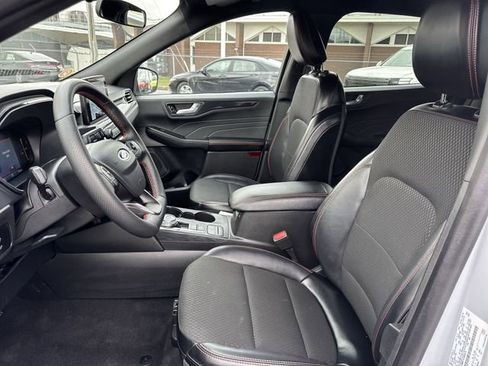 Used 2025 Ford Escape ST-Line image 19
