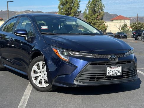 Used 2023 Toyota Corolla LE FWD image 1