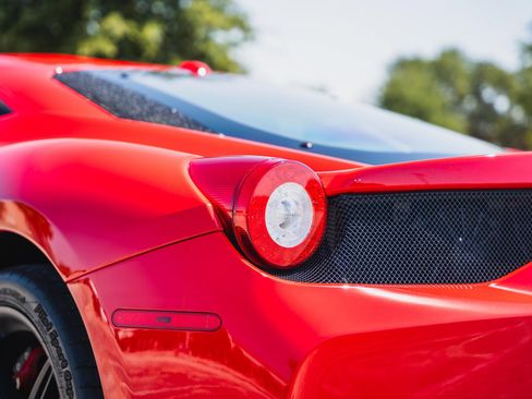 Used 2015 Ferrari 458 Speciale Coupe RWD image 33