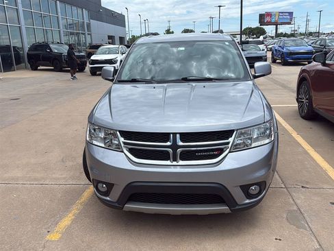 Used 2016 Dodge Journey SXT w/ Comfort/Convenience Group FWD image 7