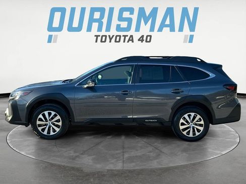 Used 2025 Subaru Outback Premium image 4