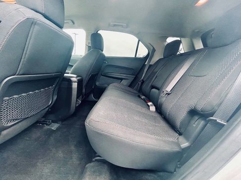 Used 2017 Chevrolet Equinox LT w/ Convenience Package image 20