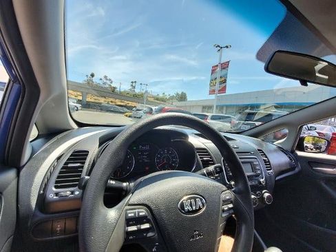 Used 2018 Kia Forte LX FWD image 10