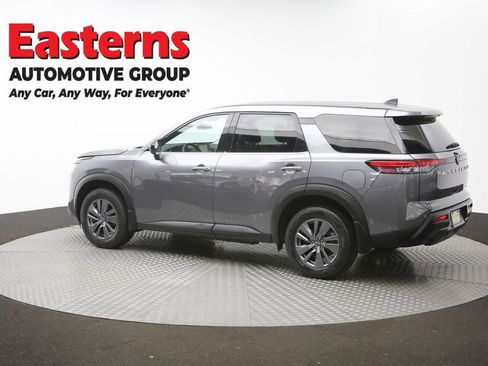 Used 2023 Nissan Pathfinder S AWD/4WD image 91
