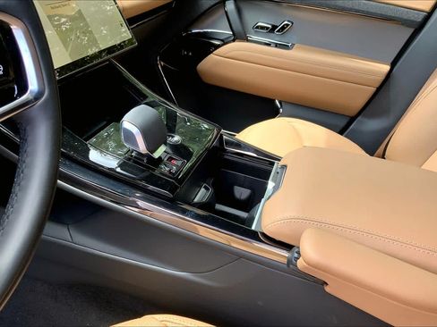 New 2026 Land Rover Range Rover Sport SE AWD/4WD image 10