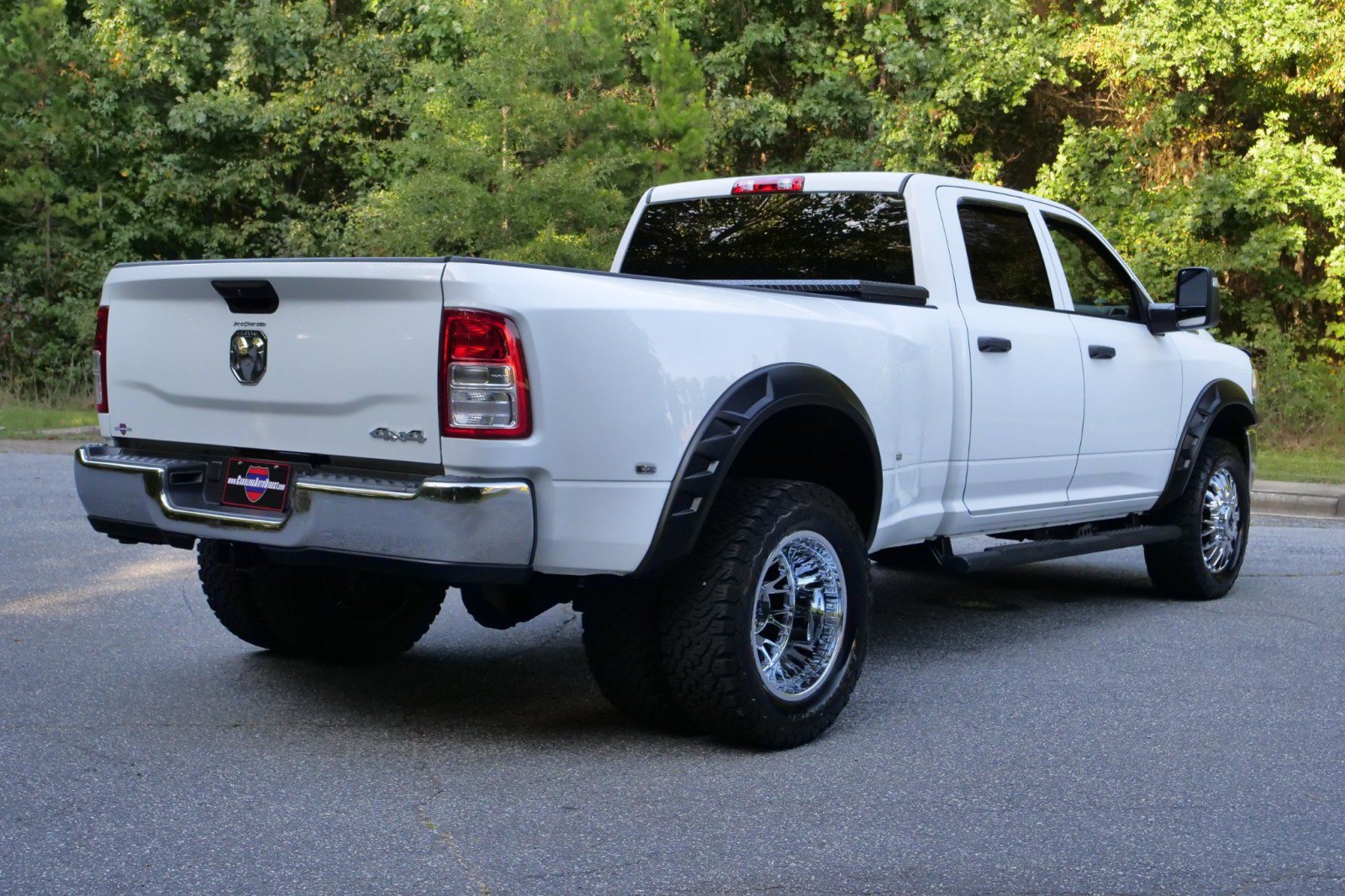 Used 2023 RAM 3500 Tradesman w/ Chrome Appearance Group AWD/4WD image 12