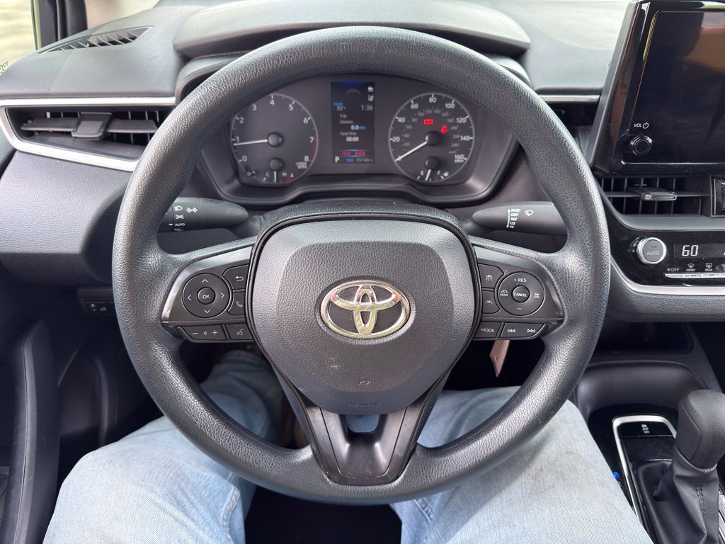 Used 2024 Toyota Corolla LE FWD image 33