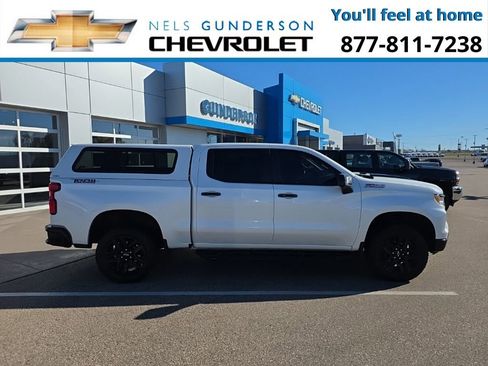 Used 2022 Chevrolet Silverado 1500 LT Trail Boss w/ LT Trail Boss Premium Package image 8