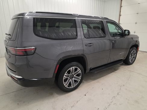 Used 2023 Jeep Wagoneer 4WD w/ Premium Group I image 6