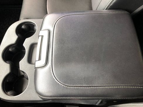 Used 2016 RAM 1500 Laramie AWD/4WD image 19