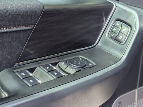 Used 2024 Ford F150 Lariat w/ FX4 Off-Road Package image 11