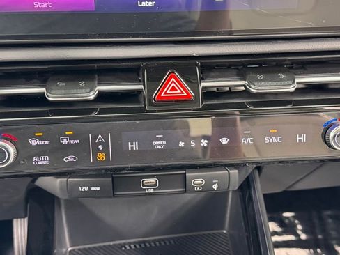 New 2026 Kia Niro EX FWD image 26