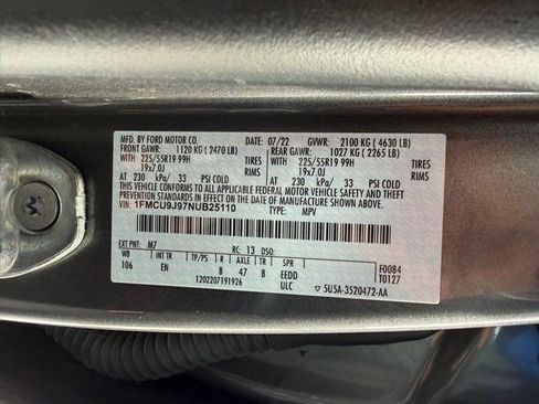 Used 2022 Ford Escape Titanium image 43
