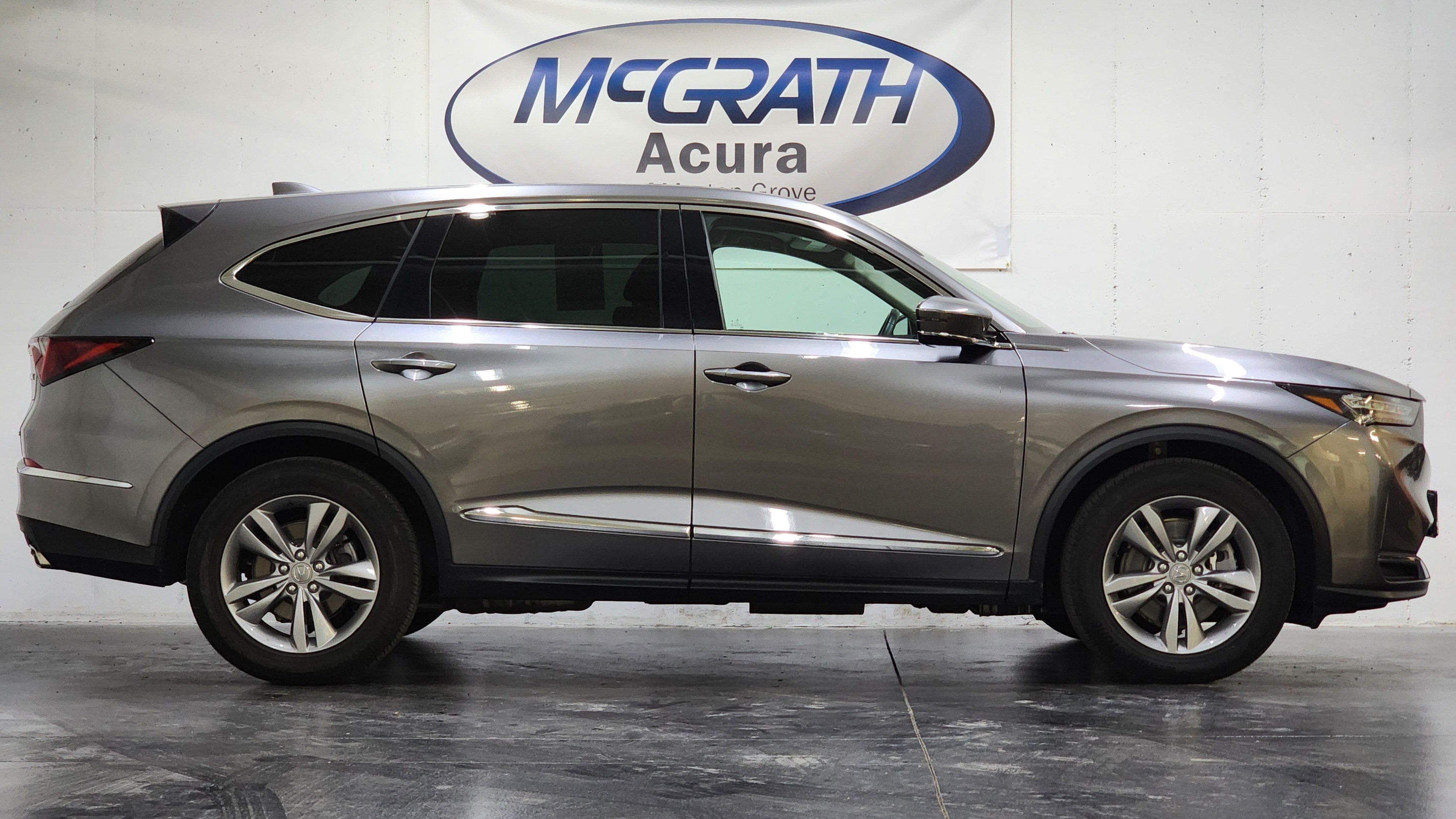 Used 2025 Acura MDX SH-AWD image 5