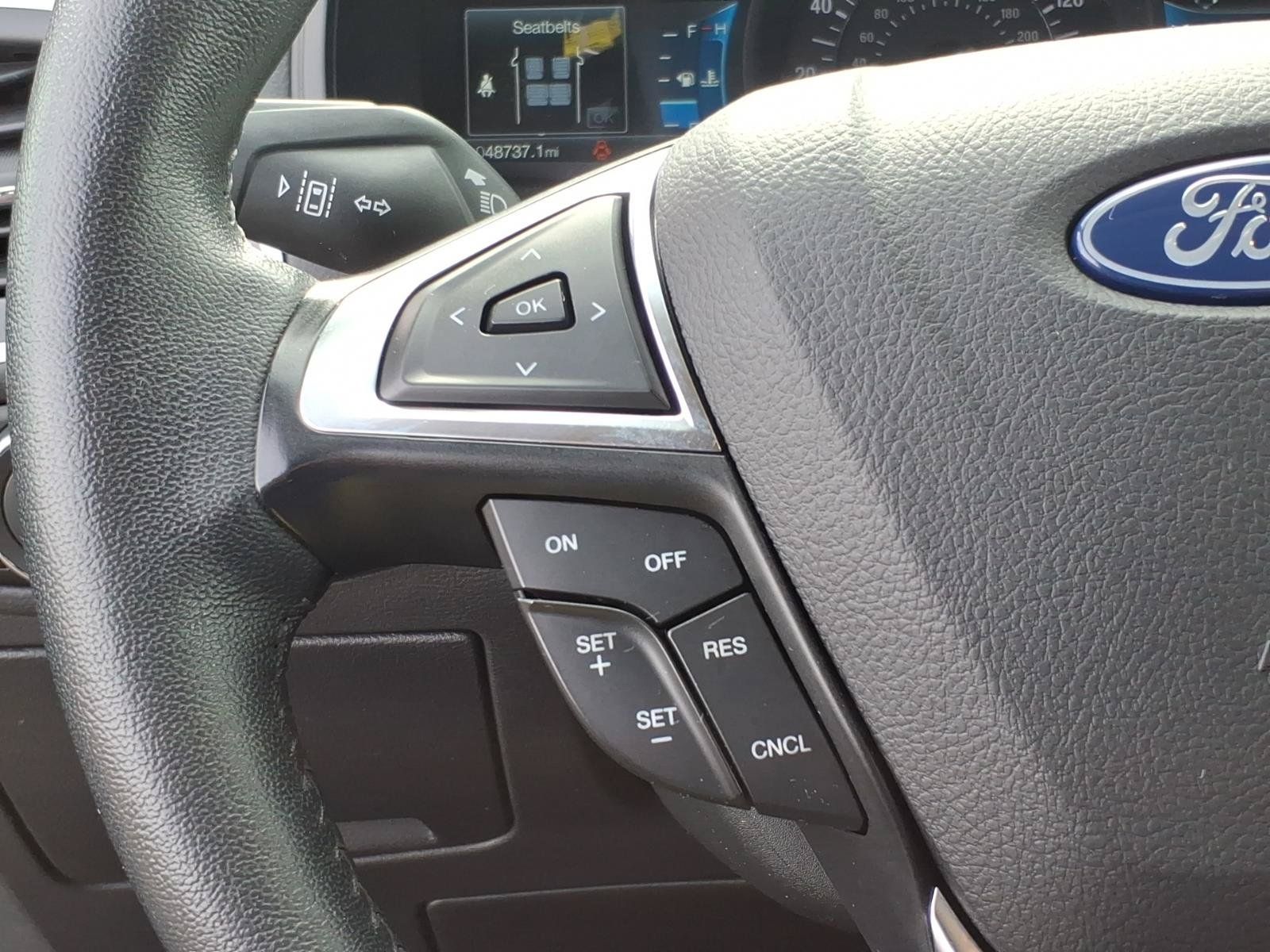Used 2024 Ford Edge SEL AWD/4WD image 17