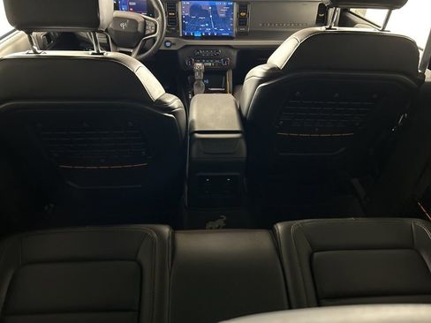 Used 2022 Ford Bronco Badlands image 35